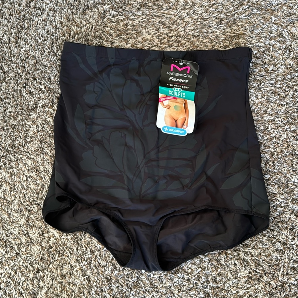 Maidenform flexes shapewear ultra firm cooling